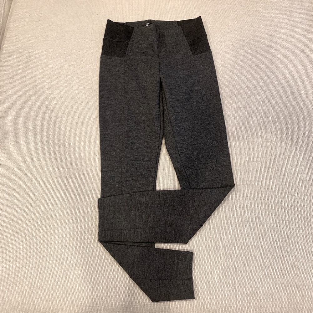 Kut from the Kloth Angie Skinny Ponte Pant Small